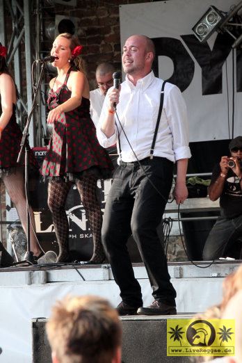 Leo and The Lineup (DK) 16. This Is Ska Festival - Wasserburg, Rosslau 22. Juni 2012 (26).JPG